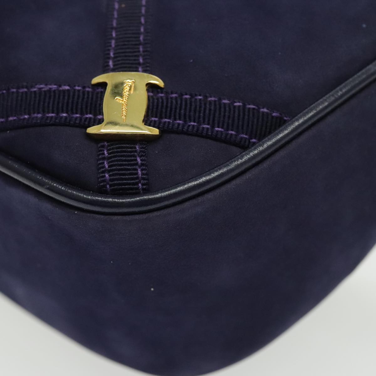 Salvatore Ferragamo Vala Shoulder Bag Suede Purple Gold Auth bs19304