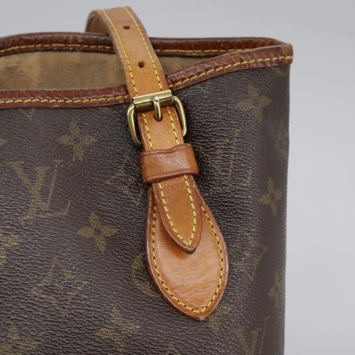 LOUIS VUITTON Monogram Bucket PM Shoulder Bag M42238 LV Auth bs19361