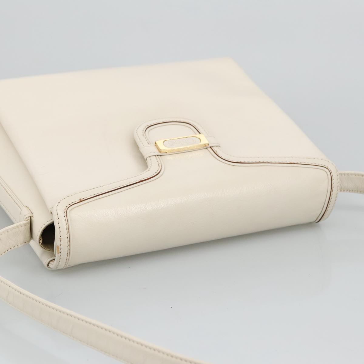 Chloe Shoulder Bag Leather White Gold Auth bs19364