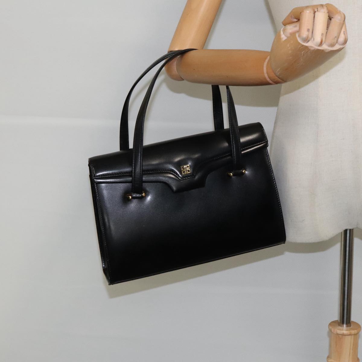 GIVENCHY Hand Bag Leather Black Gold Auth bs19391