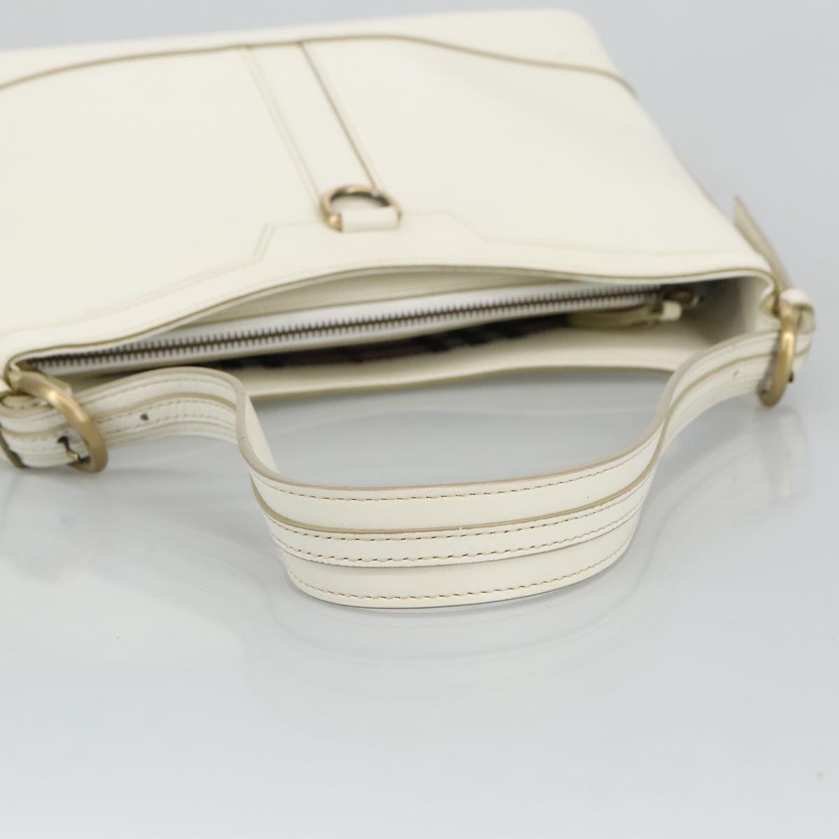 BURBERRY Shoulder Bag Leather White Gold Auth bs19411