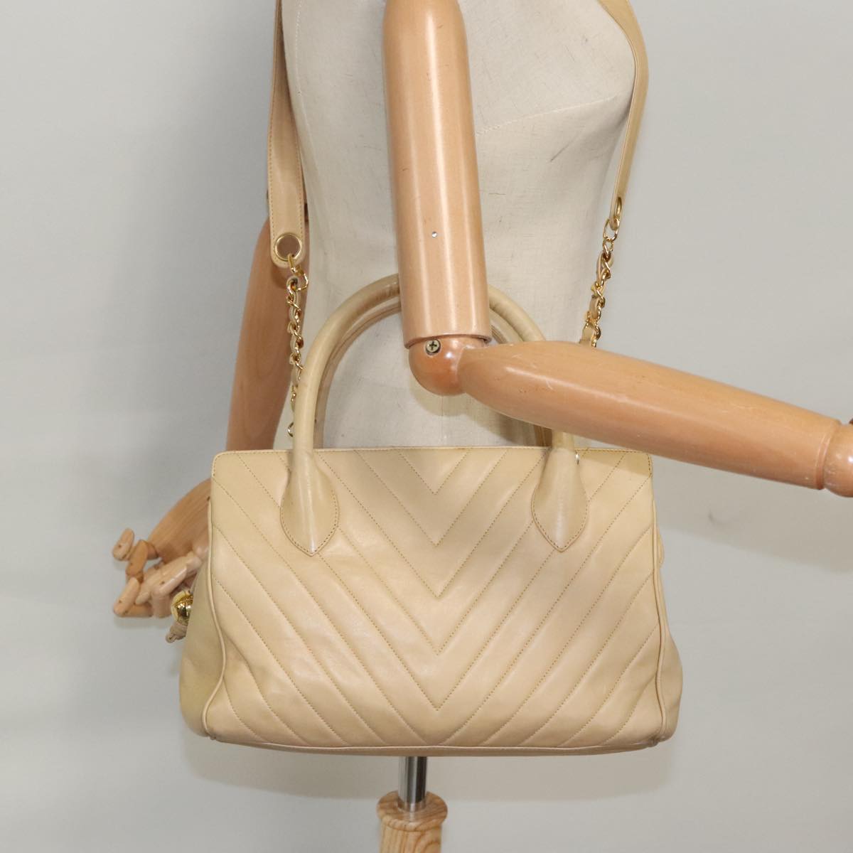 CHANEL V Stitch Hand Bag Leather 2way Beige Gold CC Auth bs19426