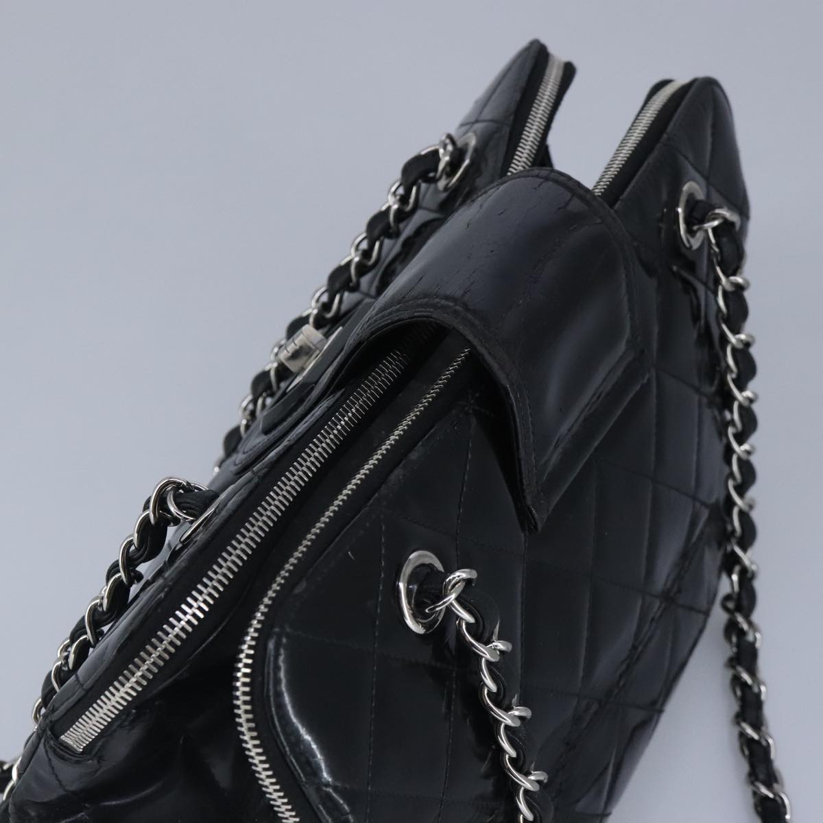 CHANEL Chain Shoulder Bag Patent leather Black Silver CC Auth bs19455