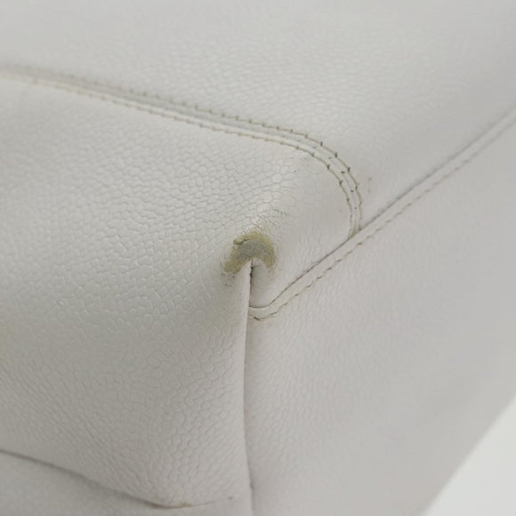 CHANEL Schultertasche Caviar Leder Weiß Goldfarbene CC Authentifiziert bs19456