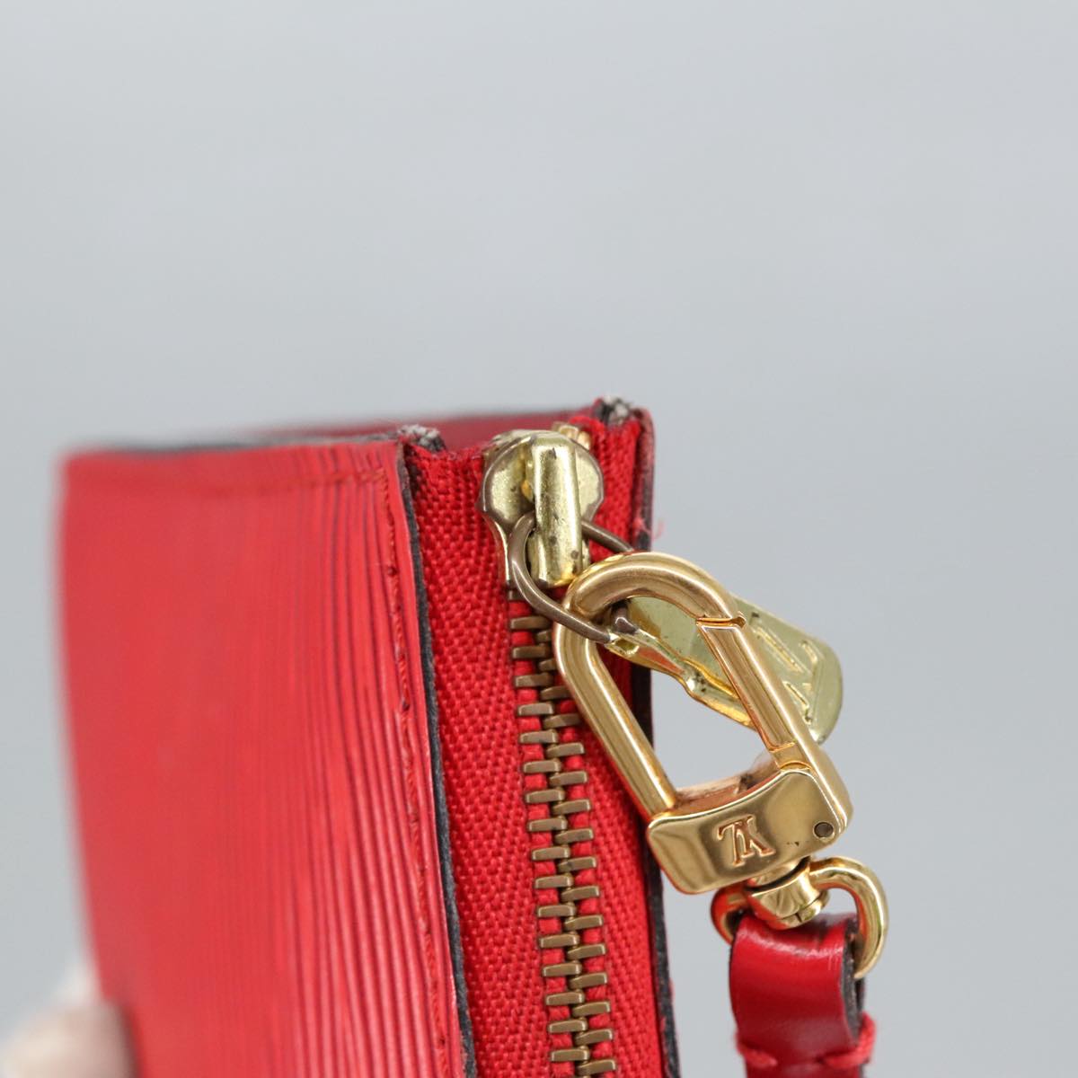 LOUIS VUITTON Epi Pochette Accessoires Accessory Pouch Red M52987 Auth bs19523