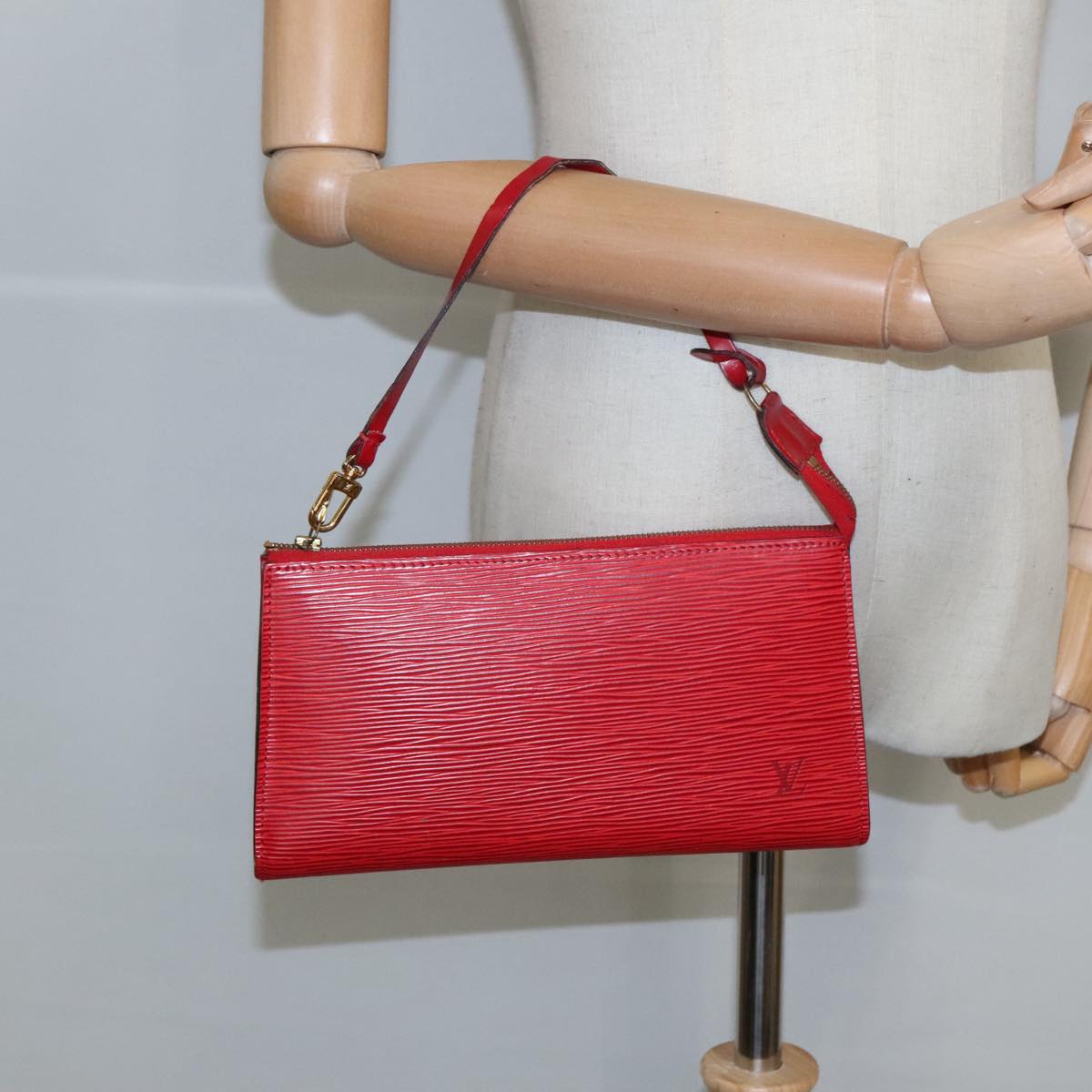 LOUIS VUITTON Epi Pochette Accessoires Accessory Pouch Red M52987 Auth bs19523