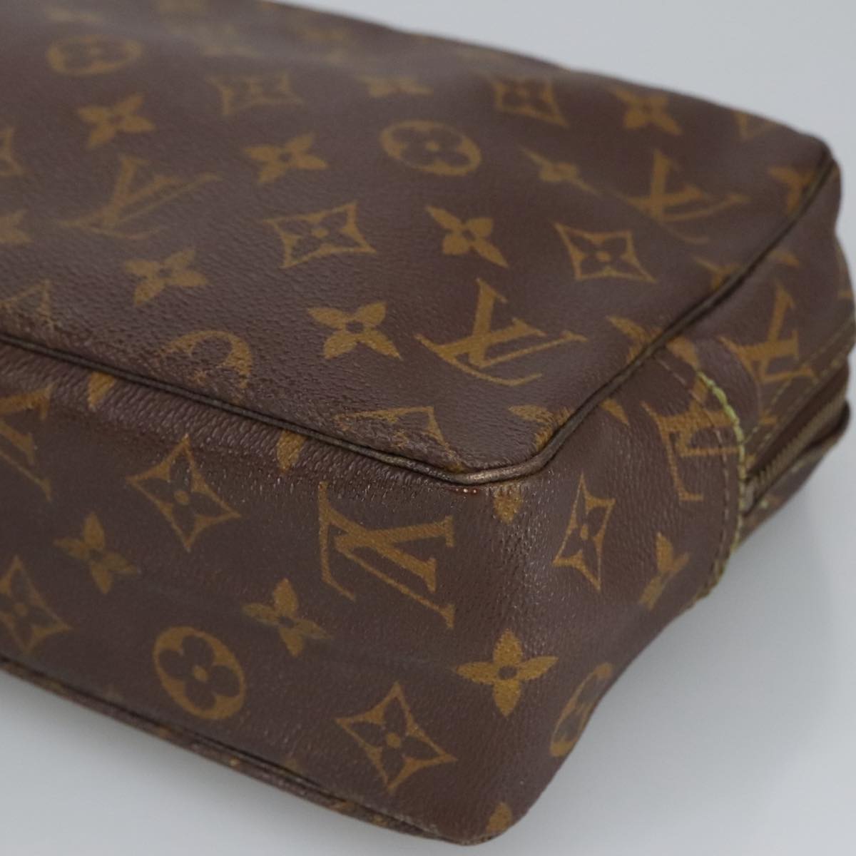 LOUIS VUITTON Monogram Trousse Toilette 28 Clutch Bag M47522 LV Auth bs19554