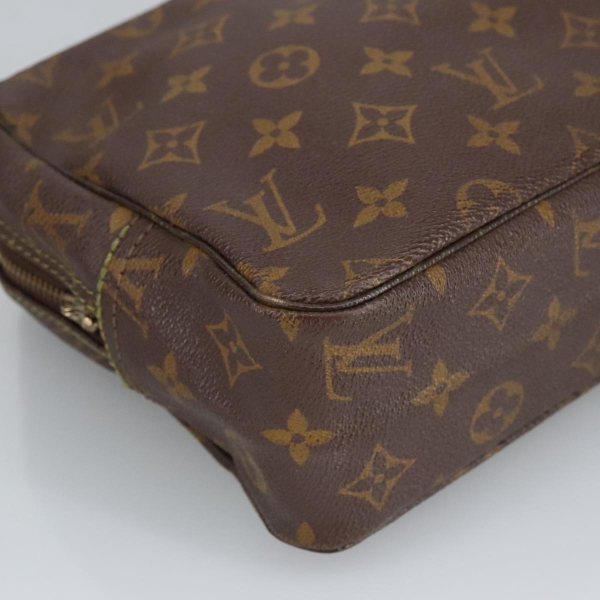 LOUIS VUITTON Monogram Trousse Toilette 28 Clutch Bag M47522 LV Auth bs19554