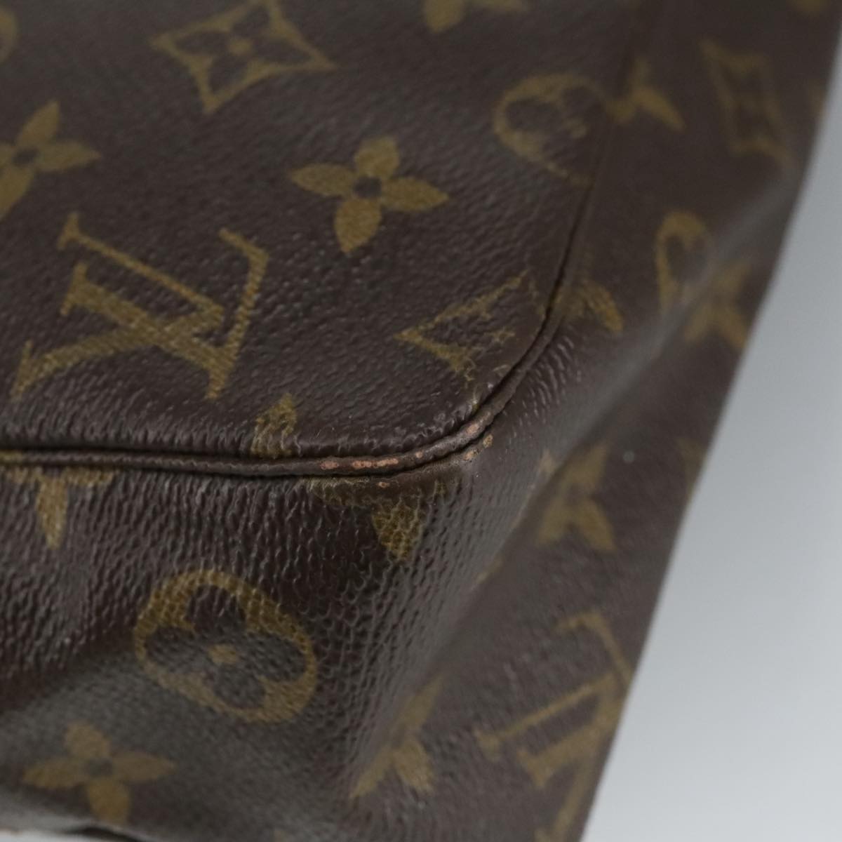 LOUIS VUITTON Monogram Trousse Toilette 28 Clutch Bag M47522 LV Auth bs19588