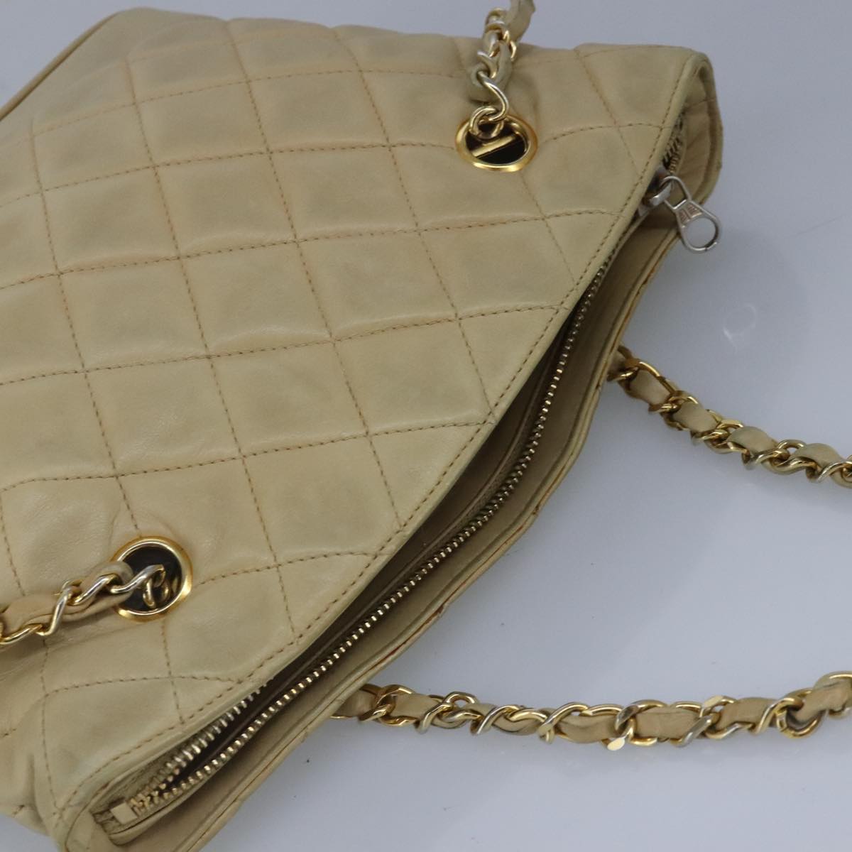 CHANEL Matelasse Chain Shoulder Bag Lamb Skin Beige Gold CC Auth bs19648