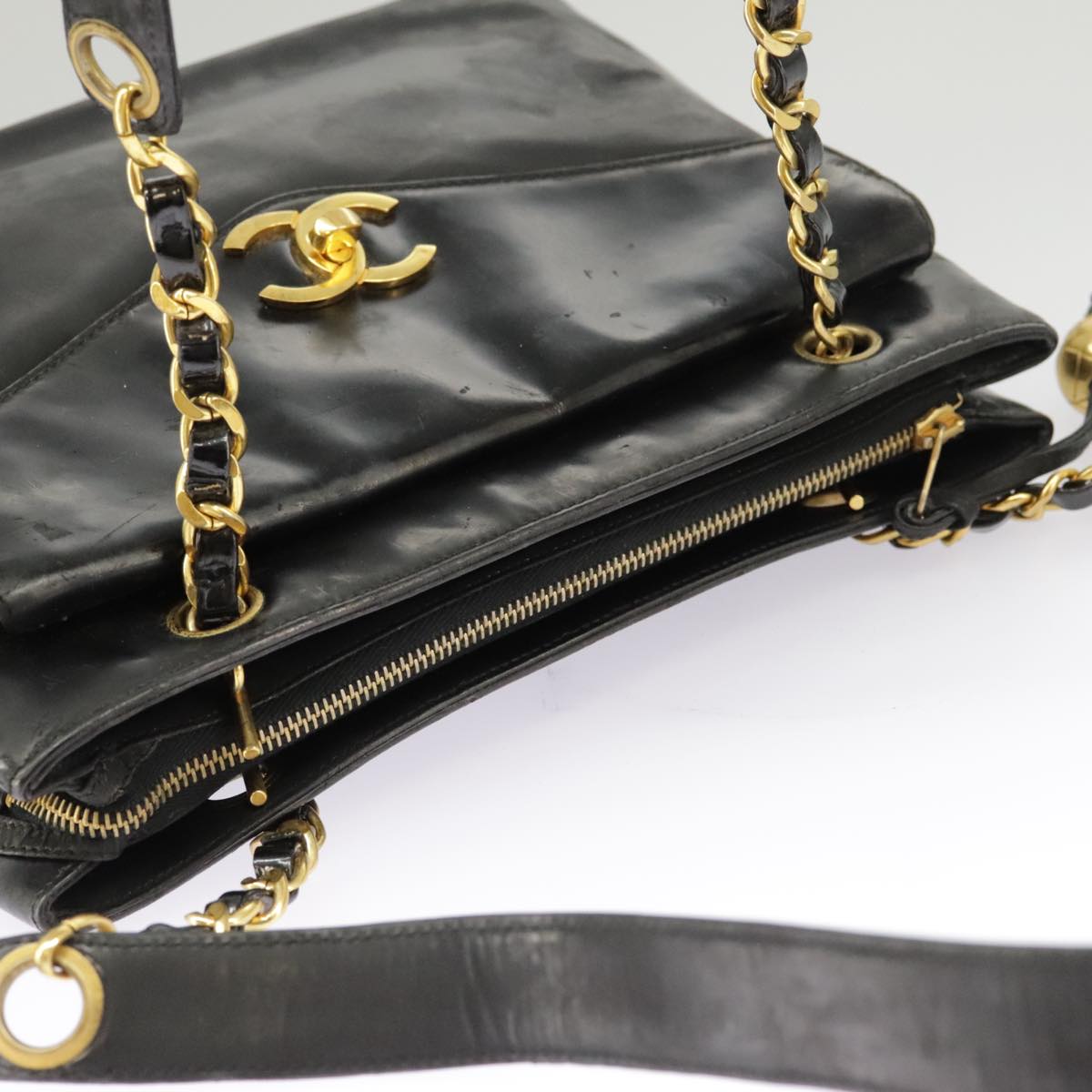 CHANEL Chain Shoulder Bag Patent leather Black Gold CC Auth bs19650