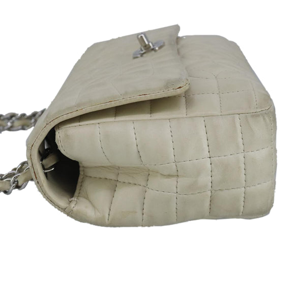 CHANEL Chain Flower Stitch Shoulder Bag Lamb Skin Beige Silver CC Auth bs19654