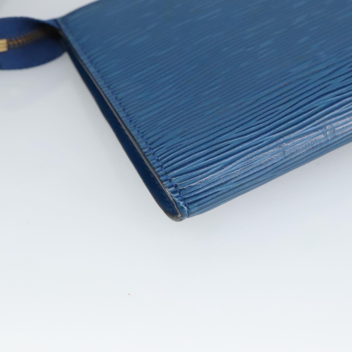 LOUIS VUITTON Epi Pochette Accessoires Pouch Vintage Blue M52985 LV Auth bs19703