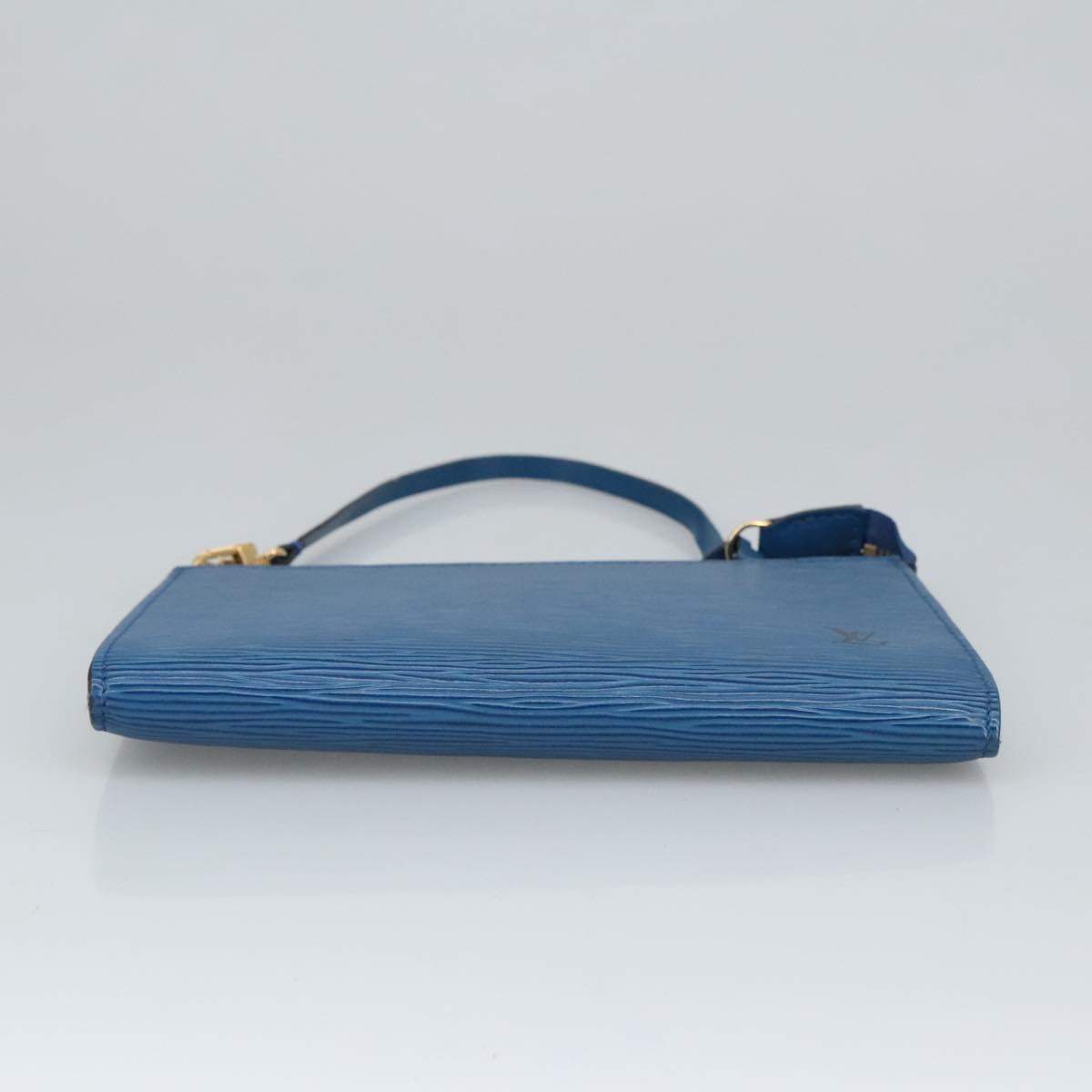 LOUIS VUITTON Epi Pochette Accessoires Pouch Vintage Blue M52985 LV Auth bs19703