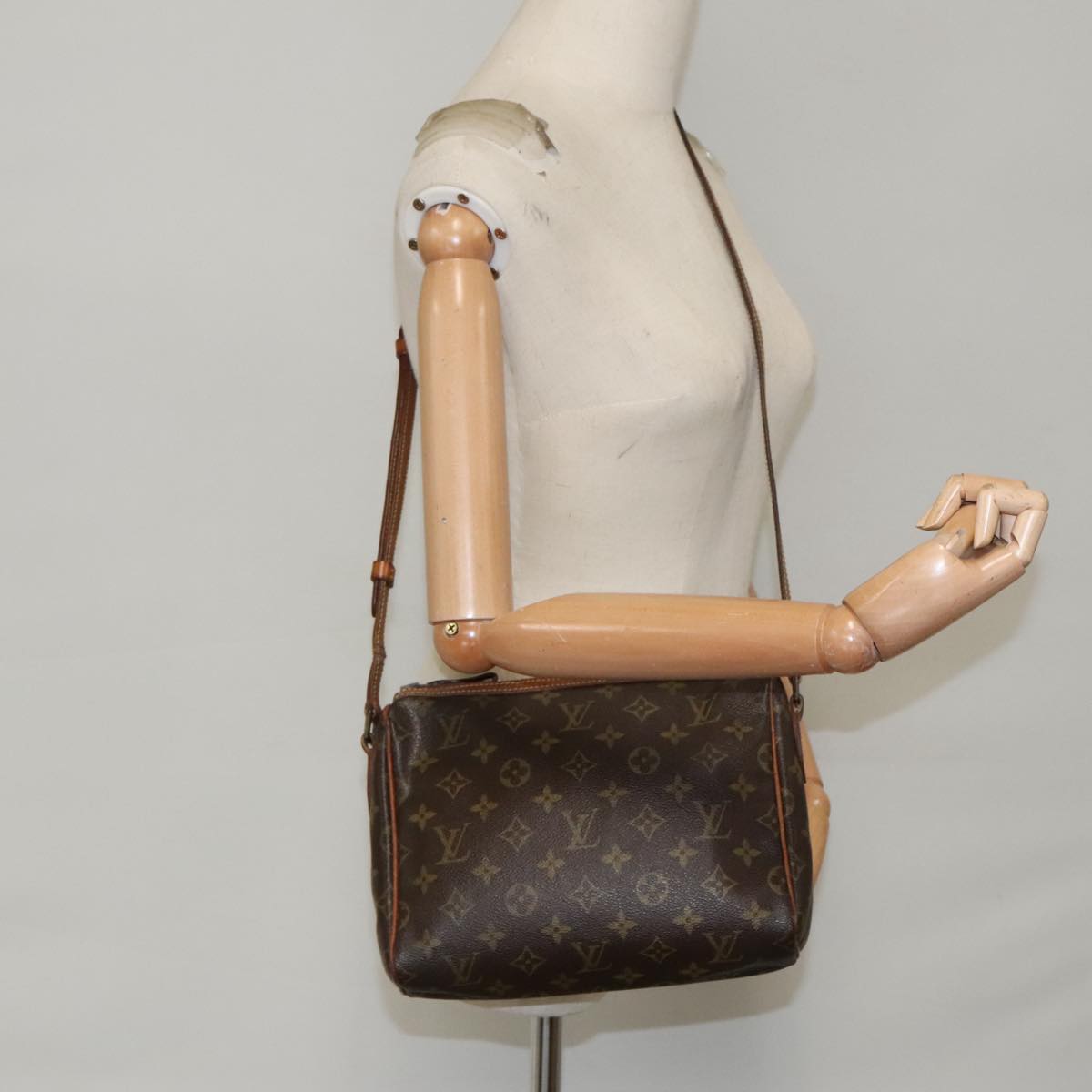 LOUIS VUITTON Monogram Tulle Lee Shoulder Bag M51348 LV Auth bs19708