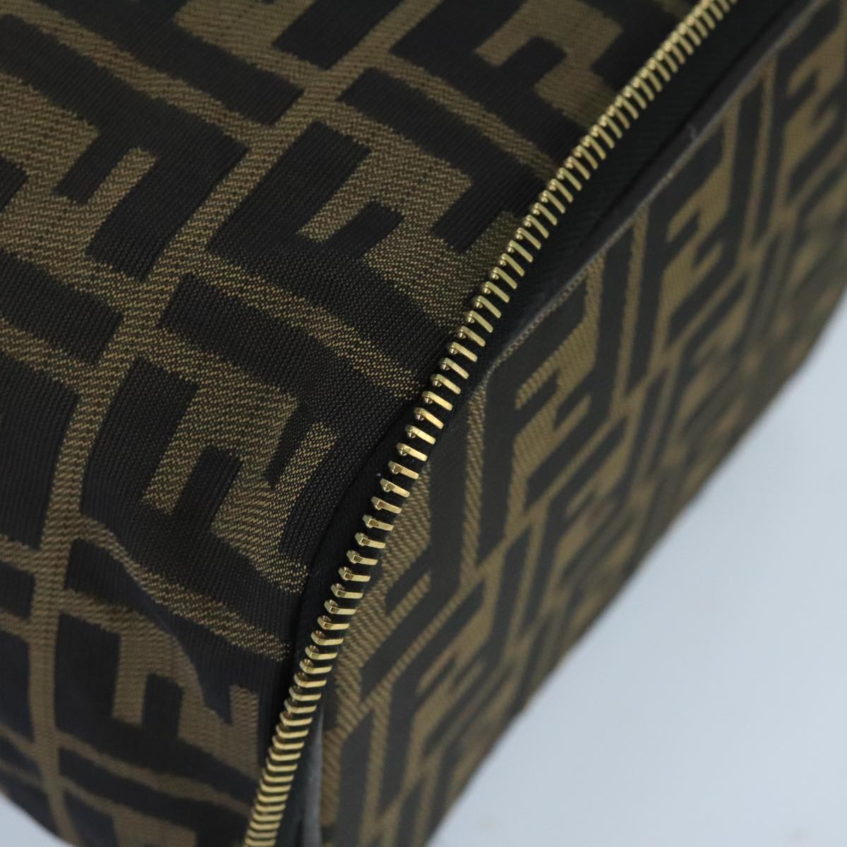 FENDI Zucca Canvas Vanity Pouch Brown Black gold Auth bs19818