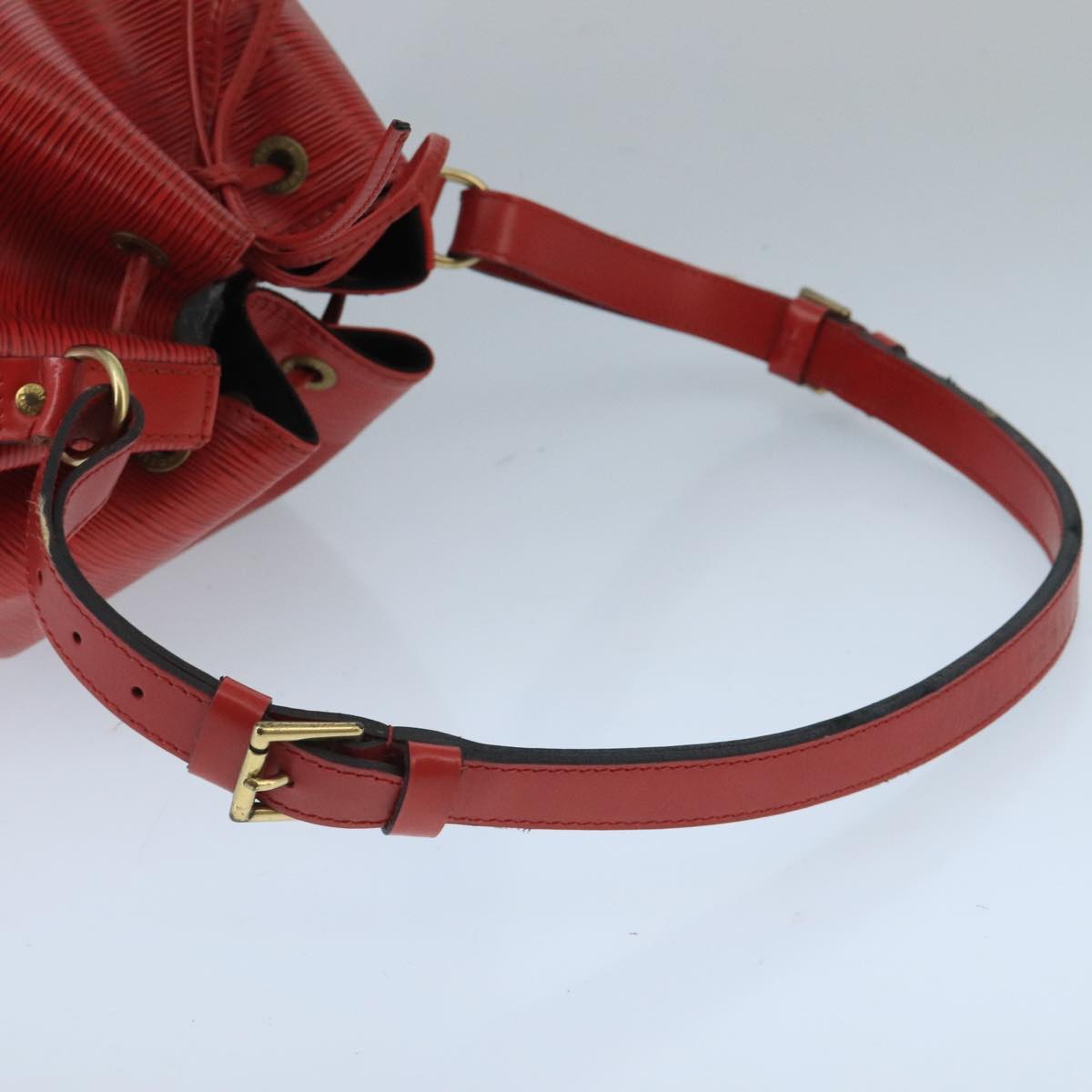 LOUIS VUITTON Epi Petit Noe Shoulder Bag Red M44107 LV Auth bs19972