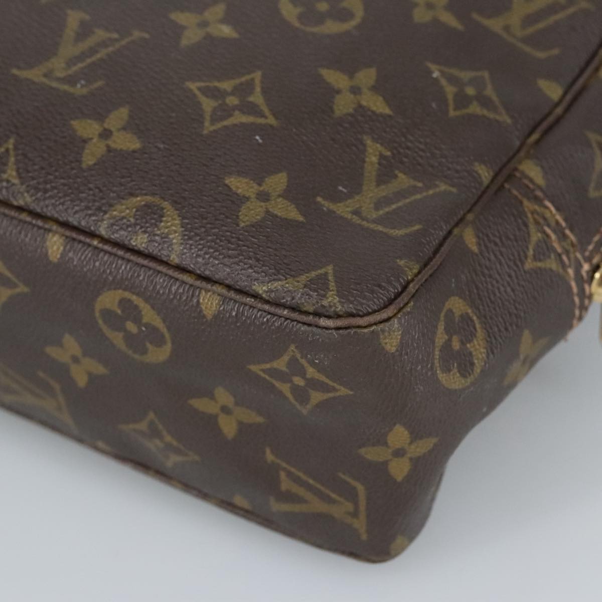 LOUIS VUITTON Monogram Trousse Toilette 28 Clutch Bag M47522 LV Auth bs20012