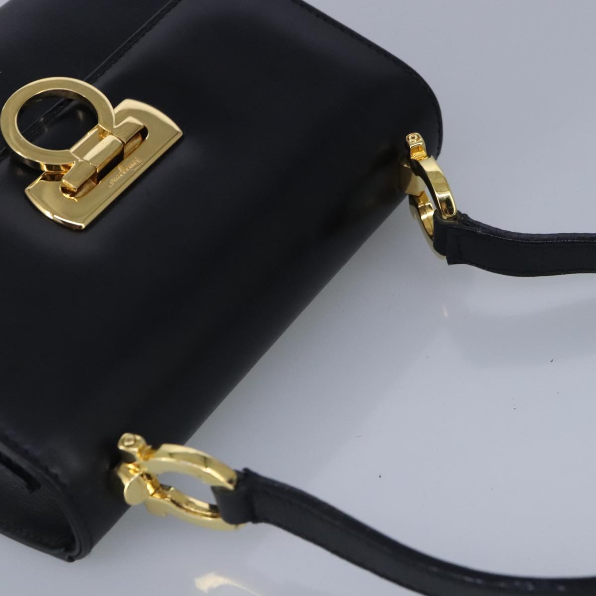 Salvatore Ferragamo Gancini Shoulder Bag Leather Black Gold Auth bs20021