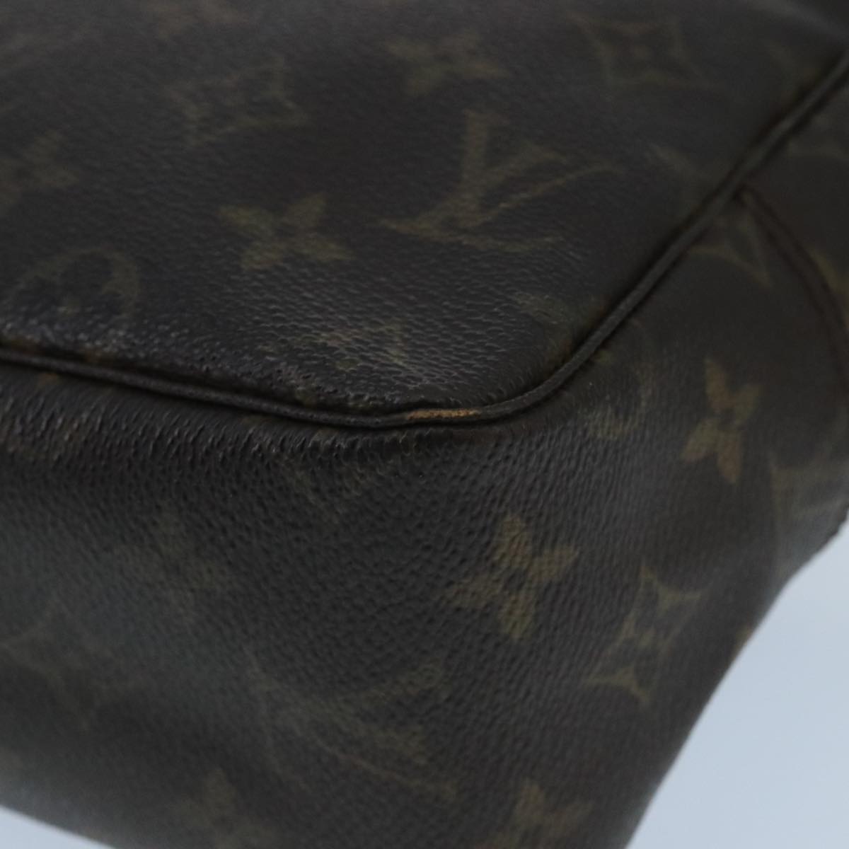 LOUIS VUITTON Monogram Trousse Toilette 28 Clutch Bag M47522 LV Auth bs20073