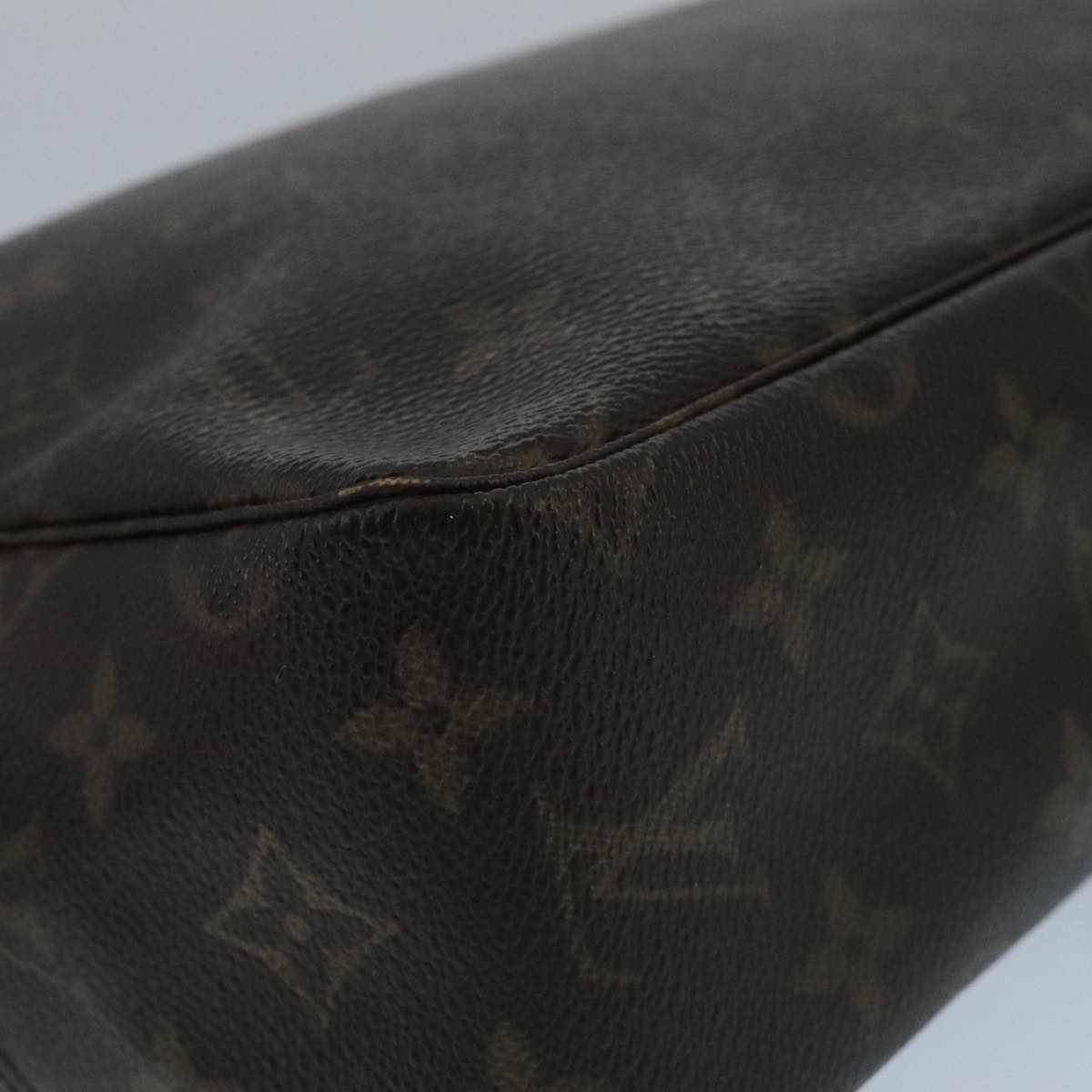 LOUIS VUITTON Monogram Trousse Toilette 28 Clutch Bag M47522 LV Auth bs20073