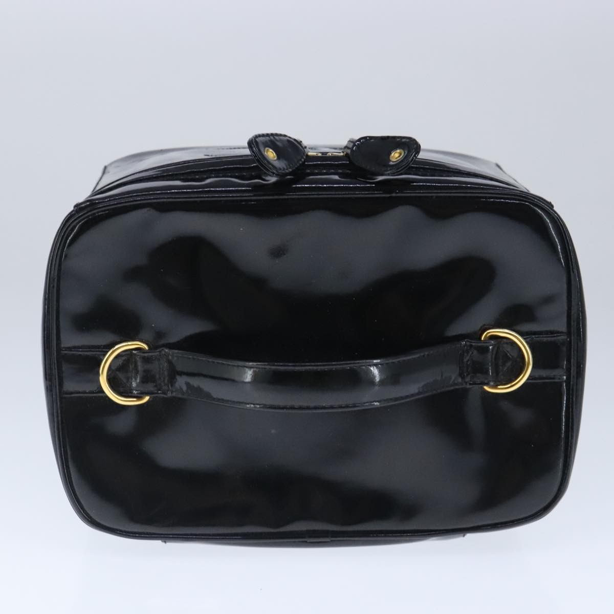 CHANEL Vanity Pouch Enamel Black Gold CC Auth bs20242