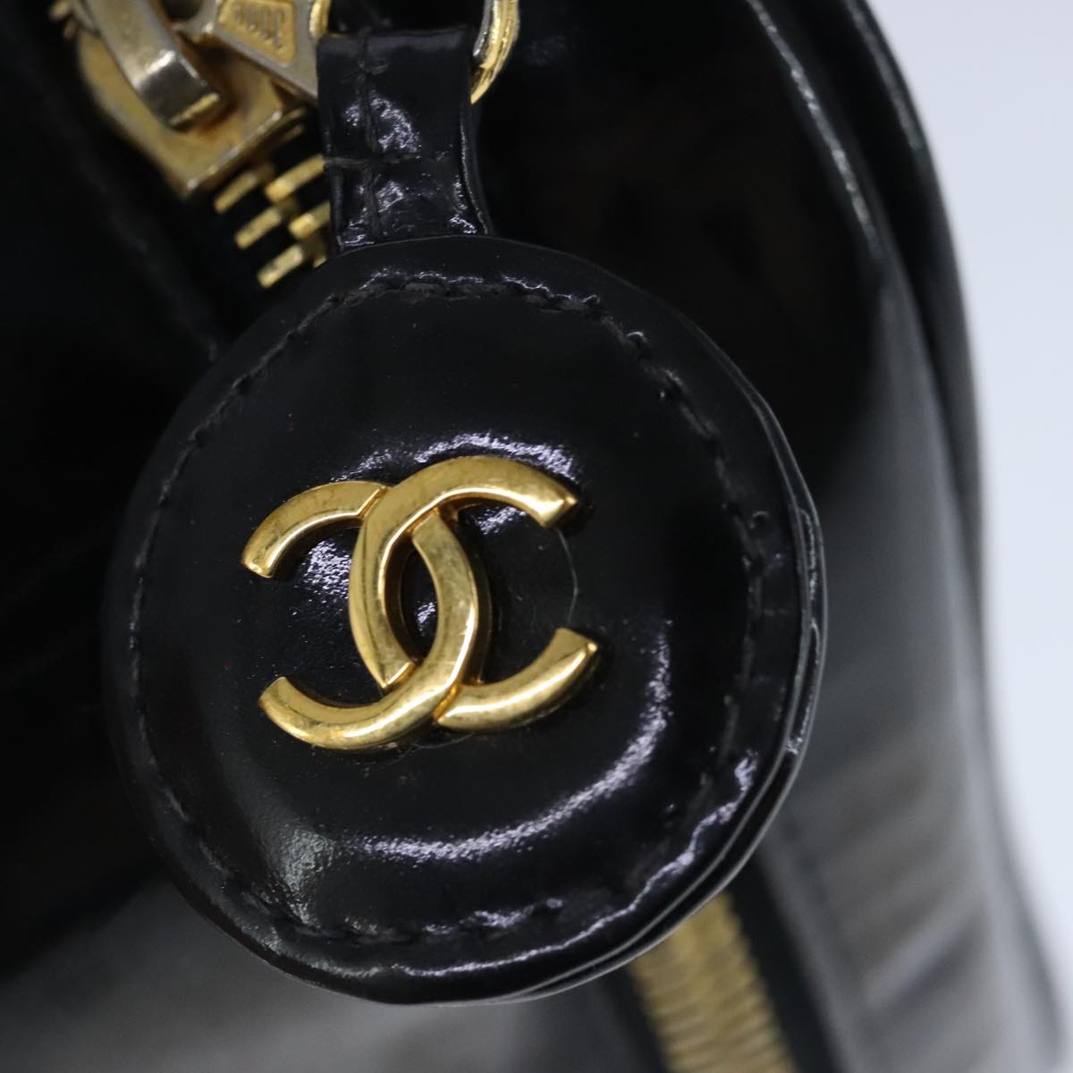 CHANEL Vanity Pouch Enamel Black Gold CC Auth bs20306