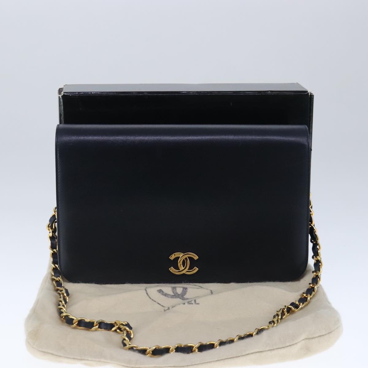 CHANEL Matelasse Chain Shoulder Bag Leather Navy Gold CC Auth bs20308