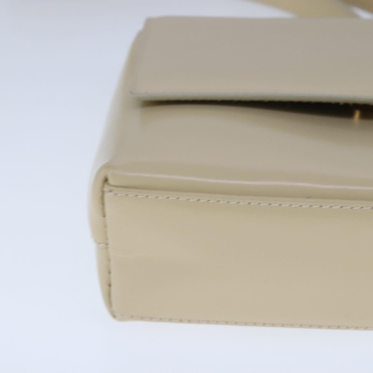 GUCCI Shoulder Bag Enamel Beige Gold 007 3444 0282 Auth bs20332