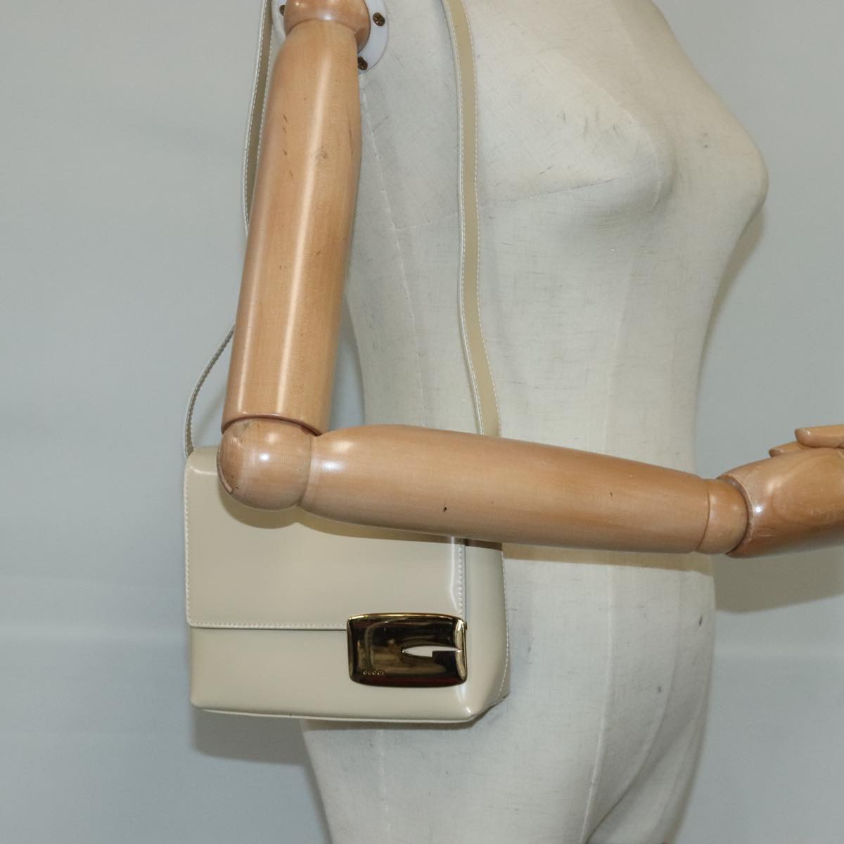 GUCCI Shoulder Bag Enamel Beige Gold 007 3444 0282 Auth bs20332