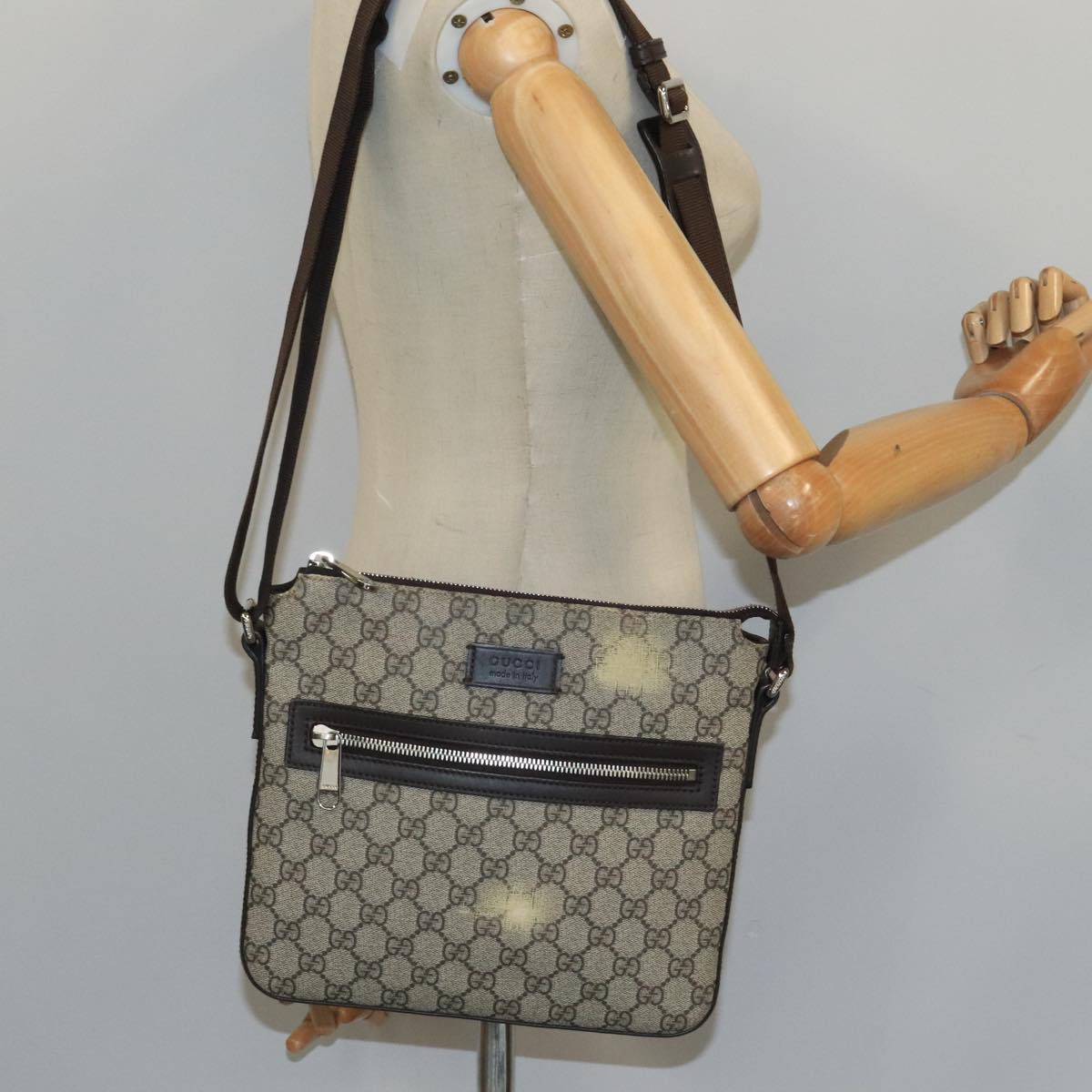 GUCCI GG Supreme Shoulder Bag PVC Leather Beige Silver 406410 Auth bs20336