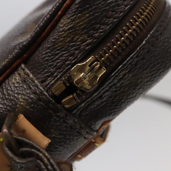 LOUIS VUITTON Monogram Danube Schoudertas M45266 LV Auth bs20722
