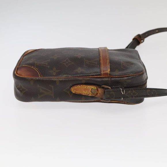 LOUIS VUITTON Monogram Danube Schoudertas M45266 LV Auth bs20722