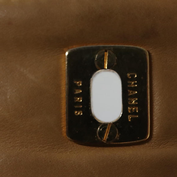 CHANEL Matelasse Waist bag Leather Beige CC Auth bs20969