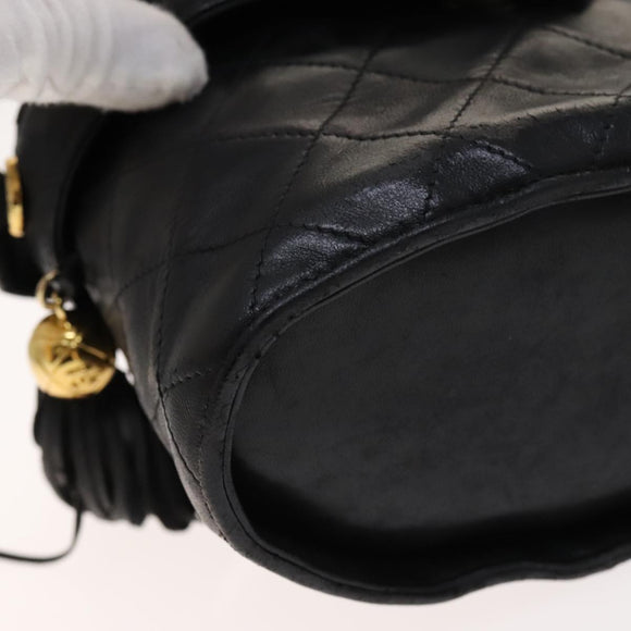 CHANEL Matelasse Shoulder Bag Lamb Skin Gold Black CC Auth bs21318