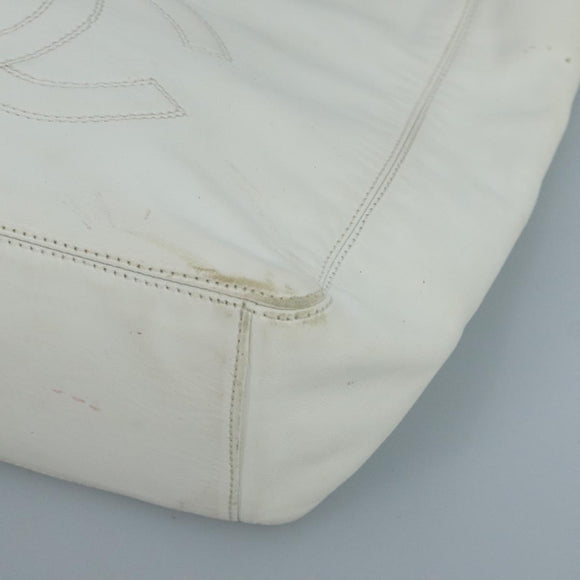 CHANEL Tote Bag Lamb Skin White CC Auth bs21711