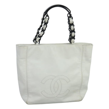 CHANEL Tote Bag Lamb Skin White CC Auth bs21711