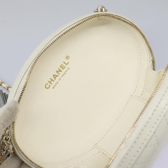 CHANEL V Stitch LA PAUSA Chain Shoulder Bag Leather White CC Auth bs23014SAV