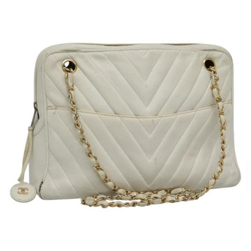 CHANEL Chain V Stitch Shoulder Bag Lamb Skin White CC Auth bs23119