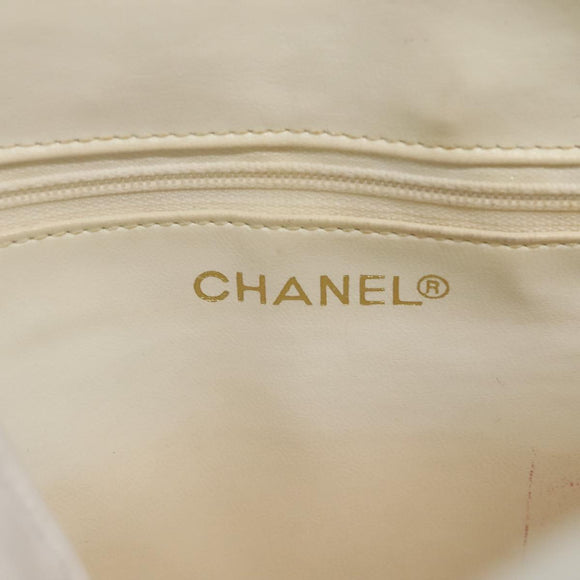 CHANEL Chain V Stitch Shoulder Bag Lamb Skin White CC Auth bs23119