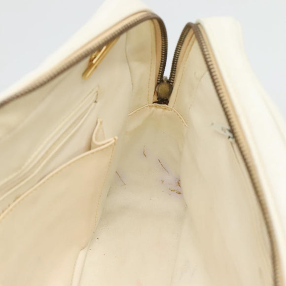 CHANEL Chain V Stitch Shoulder Bag Lamb Skin White CC Auth bs23119