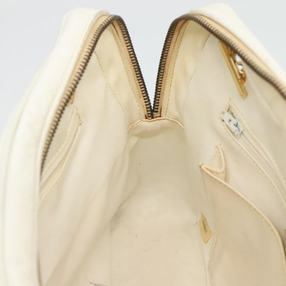 CHANEL Chain V Stitch Shoulder Bag Lamb Skin White CC Auth bs23119