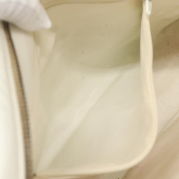 CHANEL Chain V Stitch Shoulder Bag Lamb Skin White CC Auth bs23119