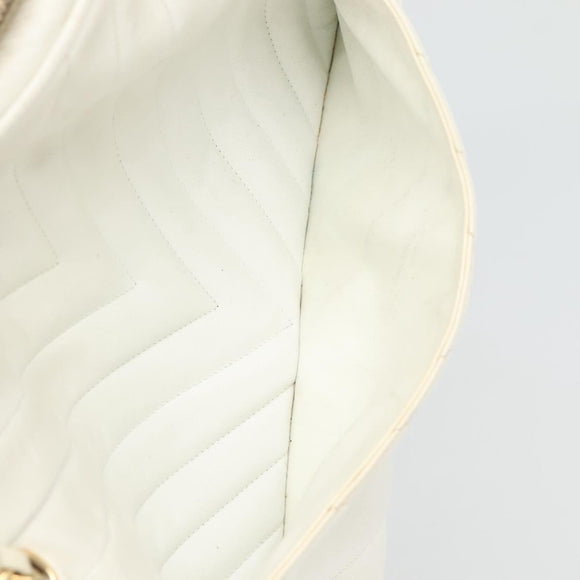 CHANEL Chain V Stitch Shoulder Bag Lamb Skin White CC Auth bs23119
