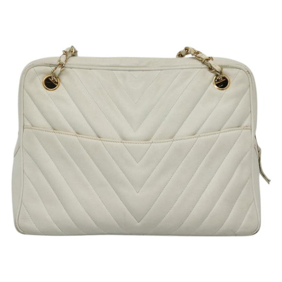CHANEL Chain V Stitch Shoulder Bag Lamb Skin White CC Auth bs23119