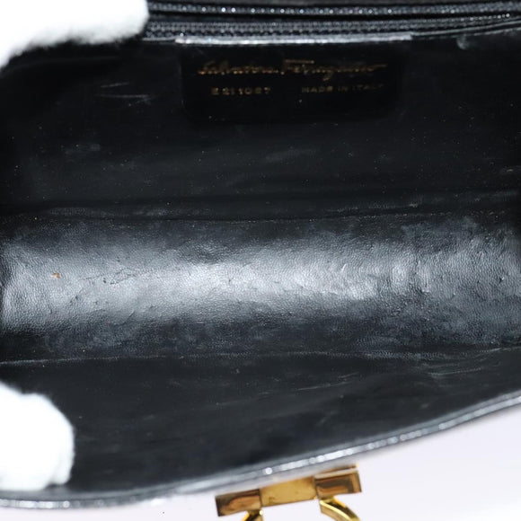Salvatore Ferragamo Gancini Shoulder Bag Enamel Black Gold Auth bs23808