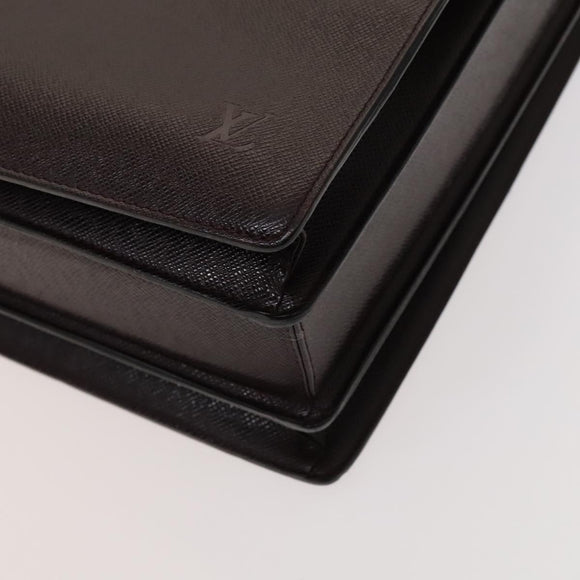 LOUIS VUITTON Taiga Leather Ural Briefcase Acajou M30026 LV Auth bs25184