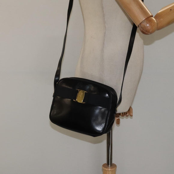 Salvatore Ferragamo Vala Shoulder Bag Leather Black Gold Auth bs25514