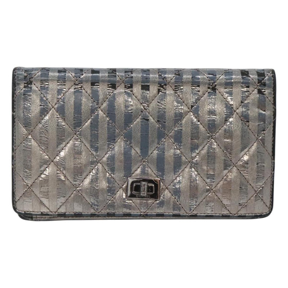 CHANEL 2.55 Matelasse Long Wallet Leather Silver CC Auth bs25537