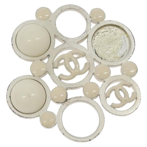 CHANEL Brooch metal White CC Auth bs25549